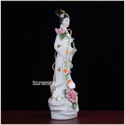 TƯỢNG SỨ CÔ TIÊN CẦM NHÀNH HOA